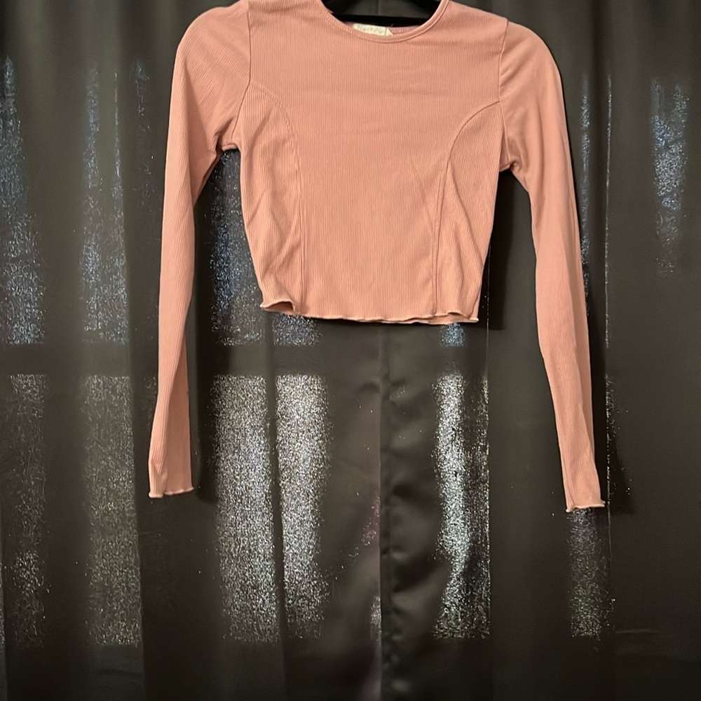 Women's Pink Ribbed Long Sleeve Top